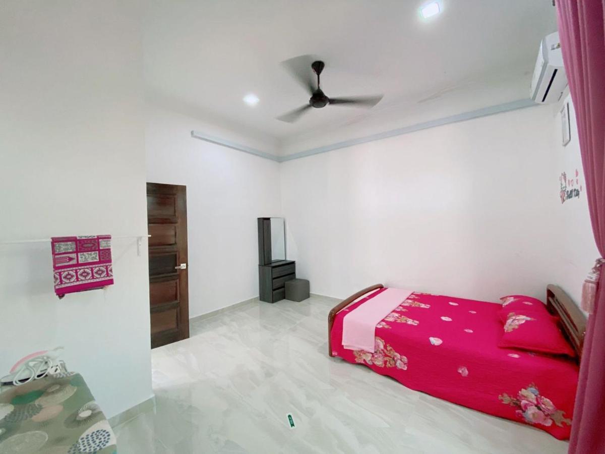 Villa Hellokitty House - Unit 1 Kuala Terengganu Exterior foto